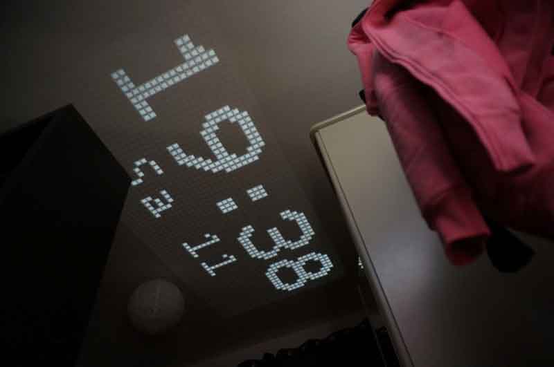 Kano hoog paspoort Simple Home-built Projection Clock Projects Time | Hackaday