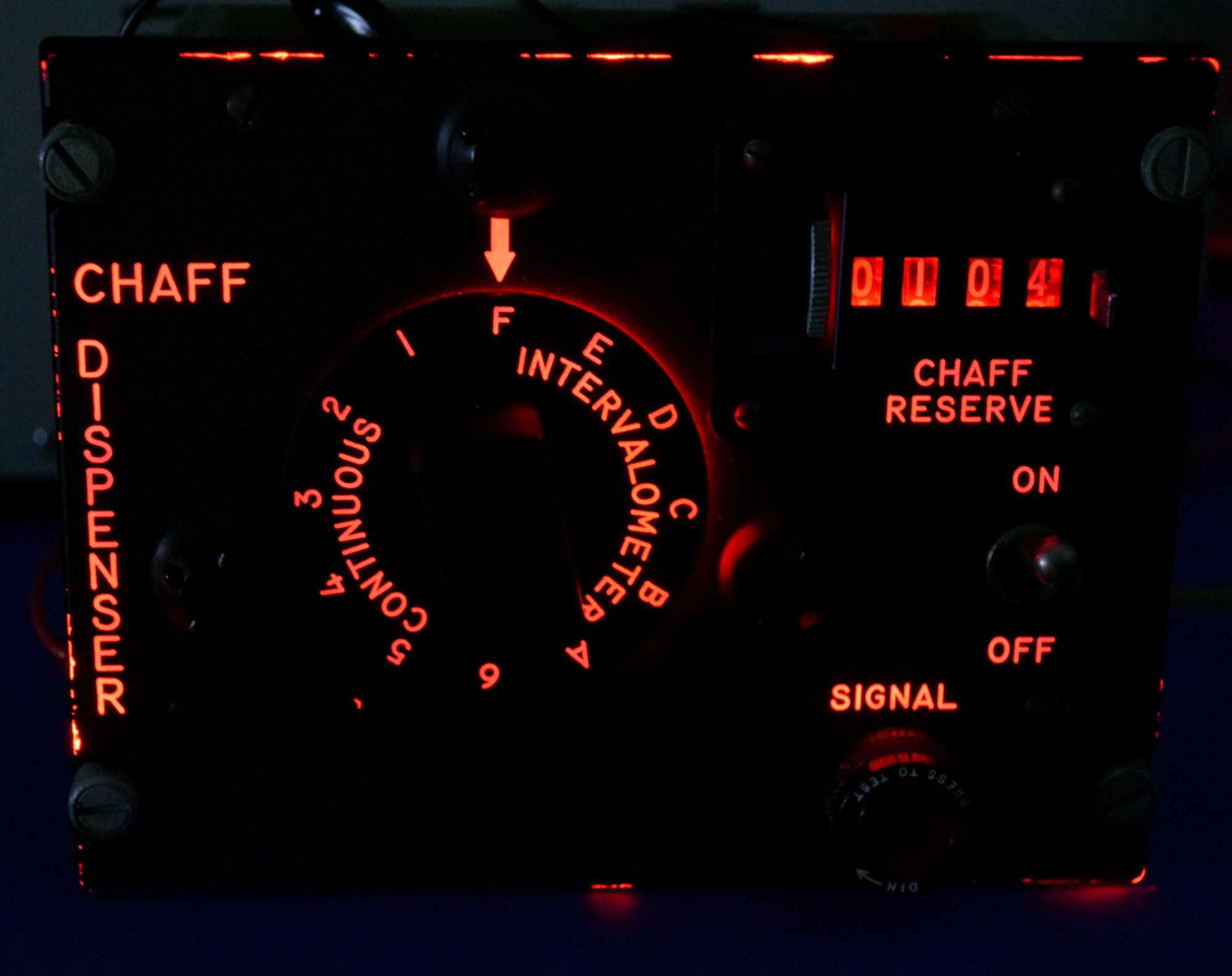Milspec Teardown: C-1282 Chaff Controller | Hackaday