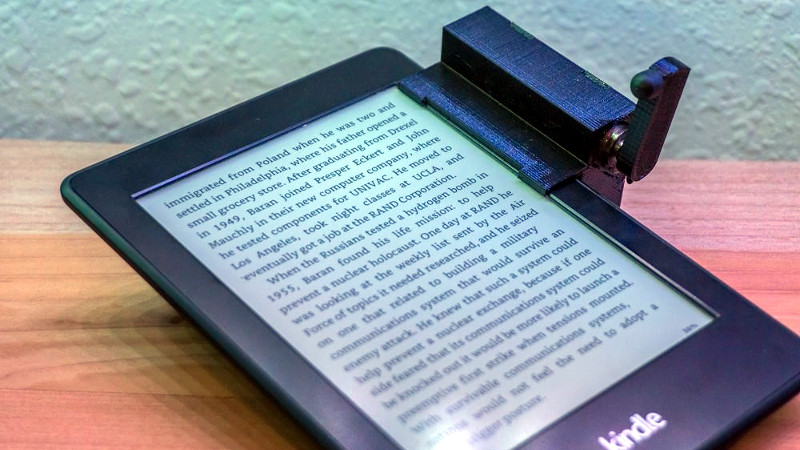 A Remotely Controlled Kindle Page Turner