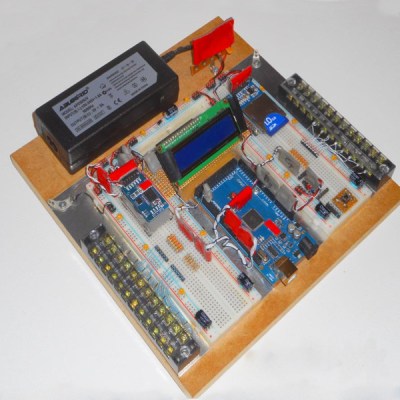 PROJECT HOLDER FOR ARDUINO® UNO DEVELOPMENT BOARD WITH BREADBOARD