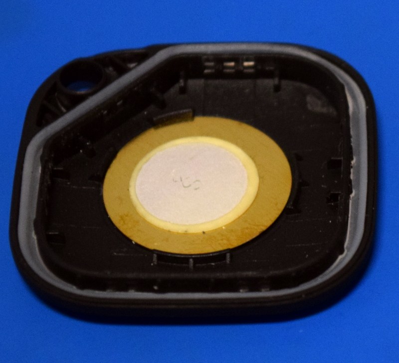 A Cloned Bluetooth Tracker Meets Its Maker | Hackaday