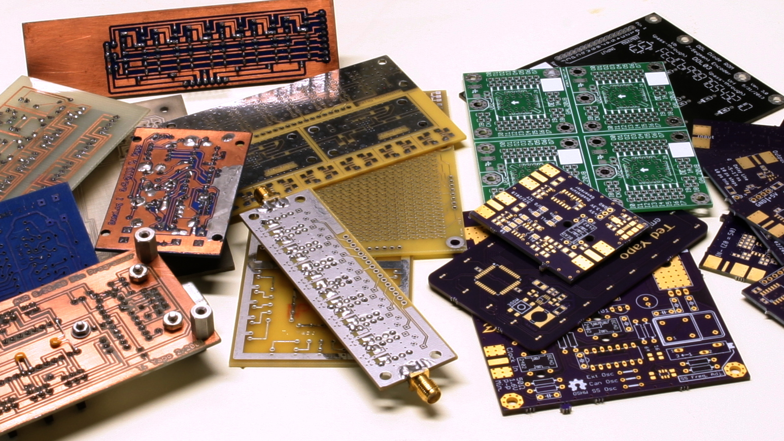 6-layers-double-sided-printed-board-pcb-manufacture-prototype-etching