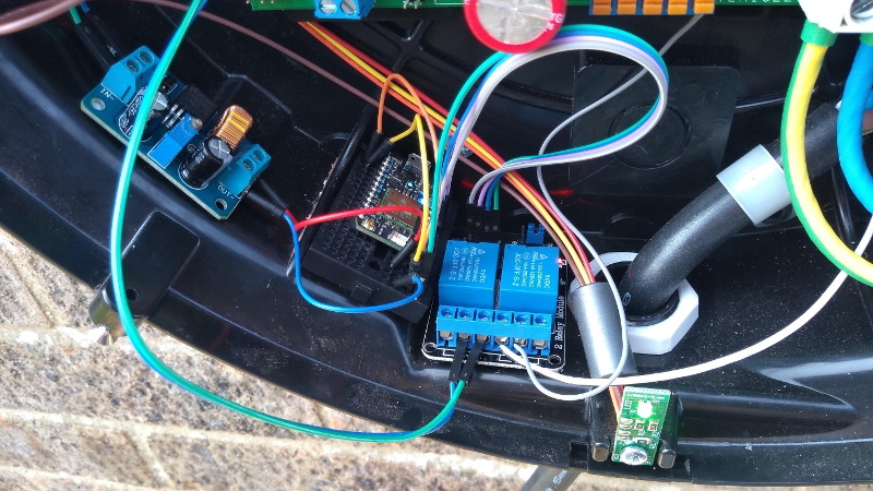 Putting Some Smarts Into An Electric Car Charger Hackaday