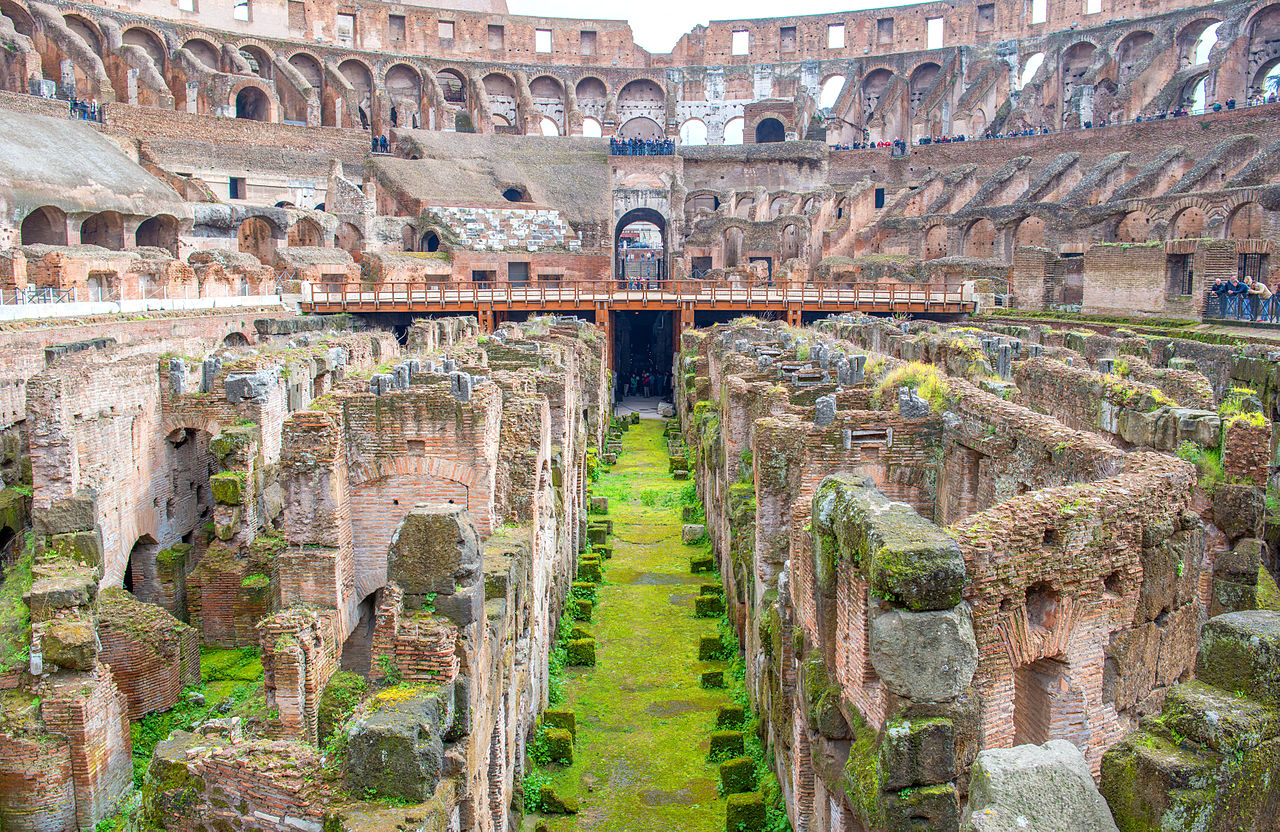 what did romans call the colosseum