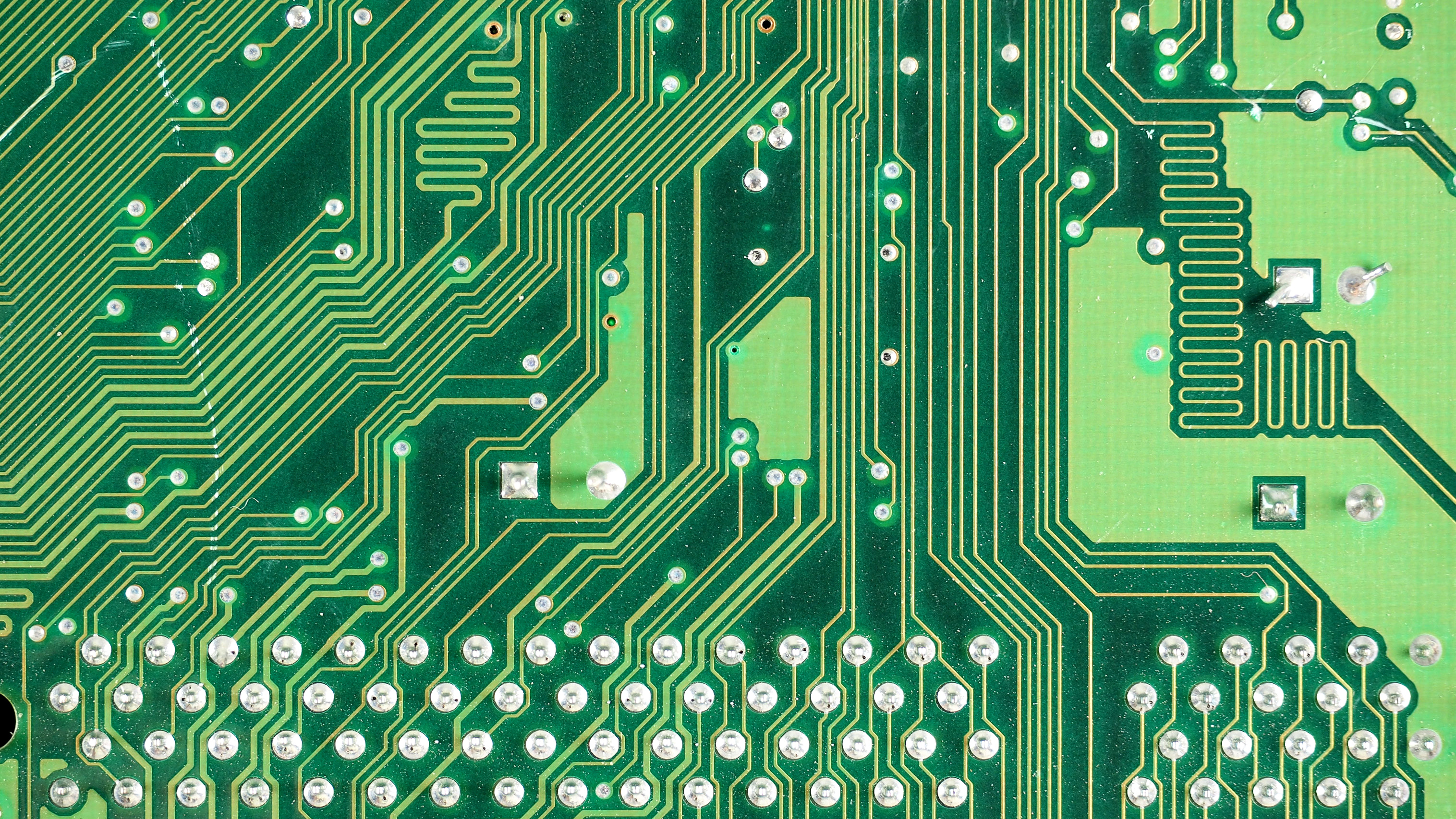 pardon Telemacos air What's The Deal With Square Traces On PCBs | Hackaday