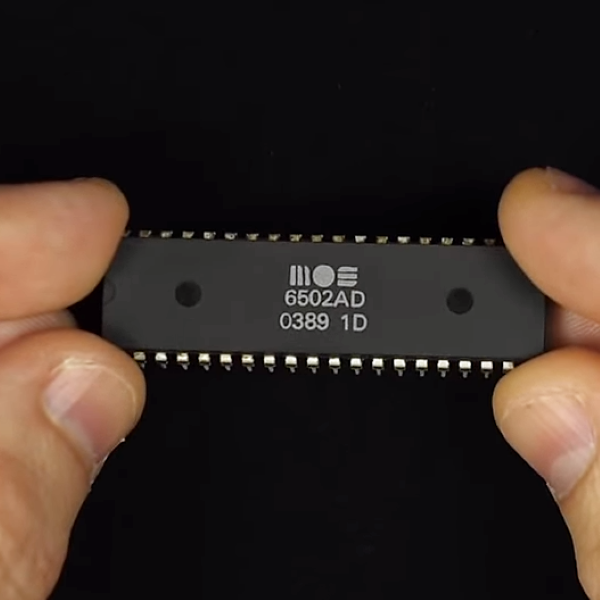Riding The Nostalgia Train With A 6502 From The Ground Up | Hackaday