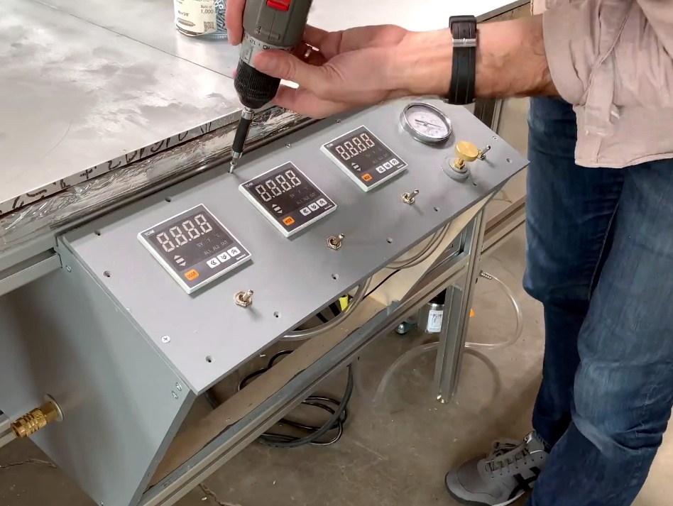 Vacuum Table | Hackaday