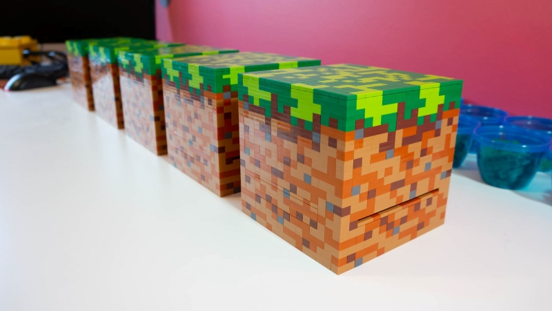 Ongekend LEGO And Minecraft Team Up For Custom Gaming PC Case | Hackaday HZ-49