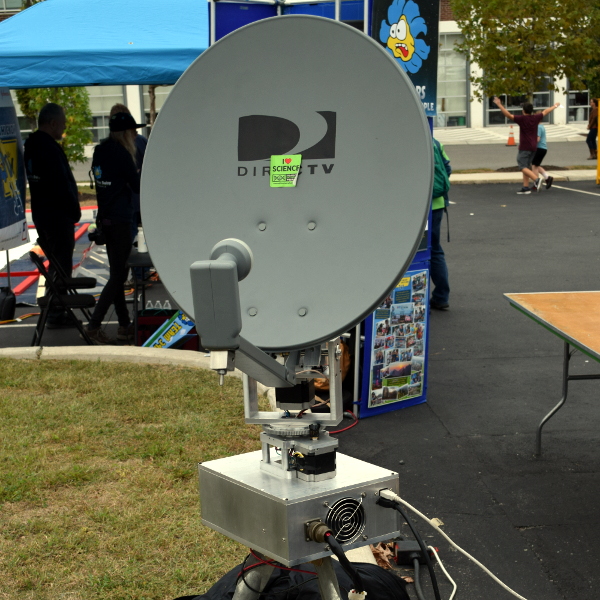 Small sales radio telescope