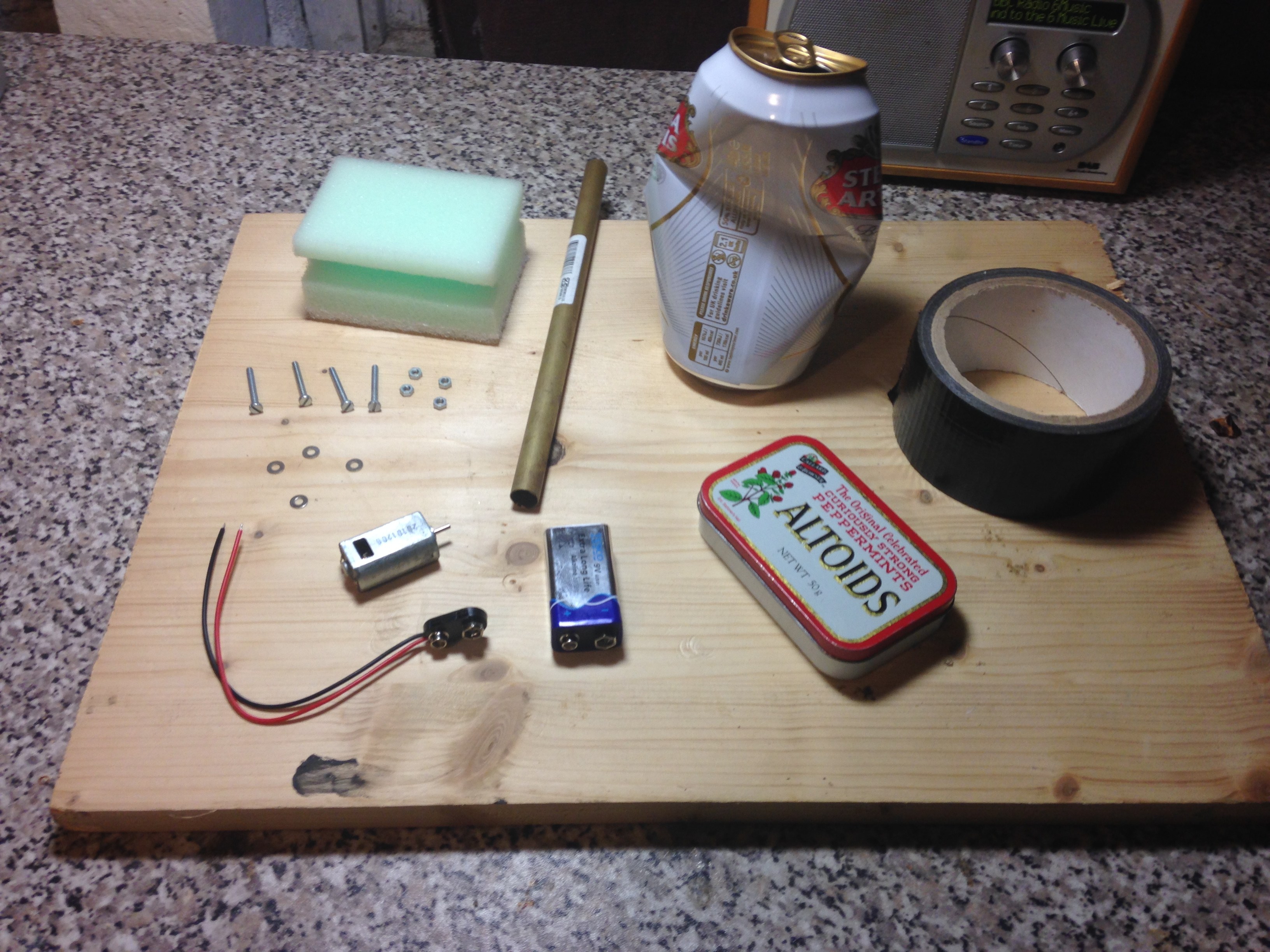 The World’s Smallest Vacuum In An Altoids Tin | Hackaday