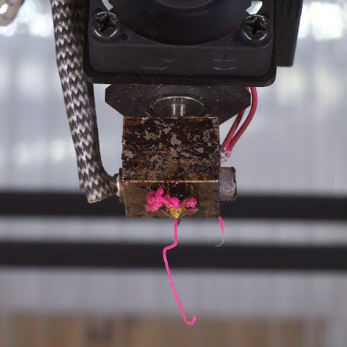 Fail Of The Week: The 3d Printer Nozzle Wipe That Won’t 