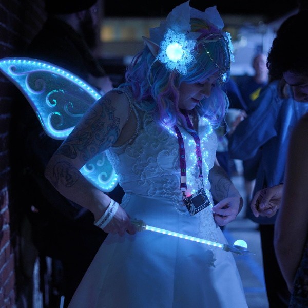 Angela Sheehan Is Developing Wearable Tech With Whimsy | Hackaday