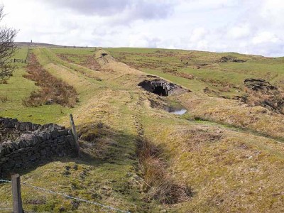 Part of the several-mile-long complex of horizontal lead smelting flues, Allendale, Northumberland. Oliver Dixon (CC-BY-SA/2.0) 