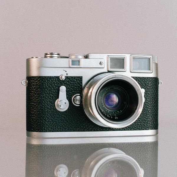 Analog best sale leica camera