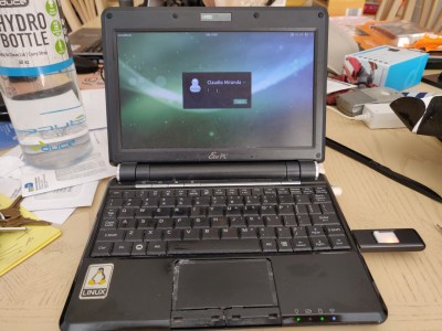 GPD Micro PC: Is a 6-inch Ubuntu Laptop Actually Usable? - OMG! Ubuntu