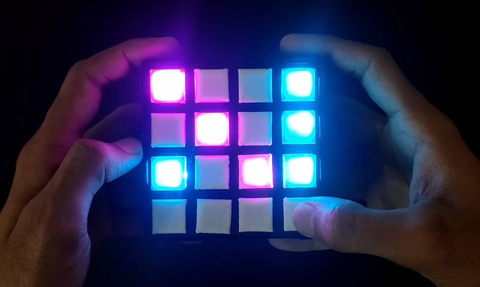 LIGHT UP TIC TAC TOE 