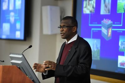 Lonnie Johnson, pictured in 2016. Office of Naval Research from Arlington, United States / CC BY 2.0