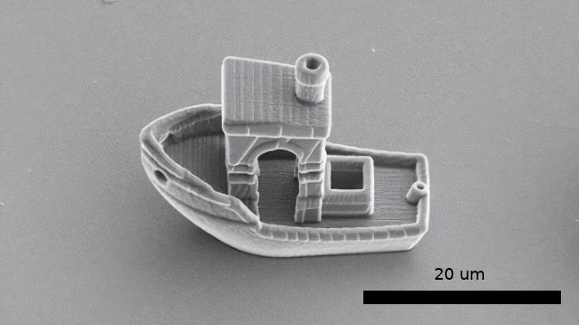 El banco más pequeño del mundo muestra lo que la impresión 3D puede hacer por los «micro nadadores»