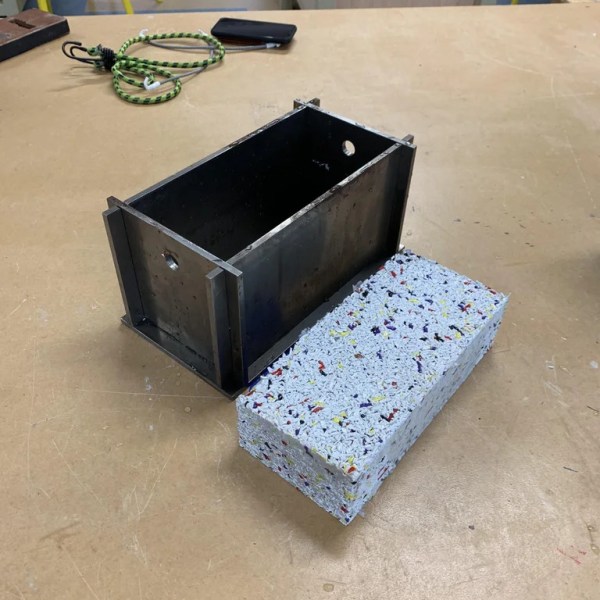 School Project Turns Plastic Waste Into Bricks | Hackaday