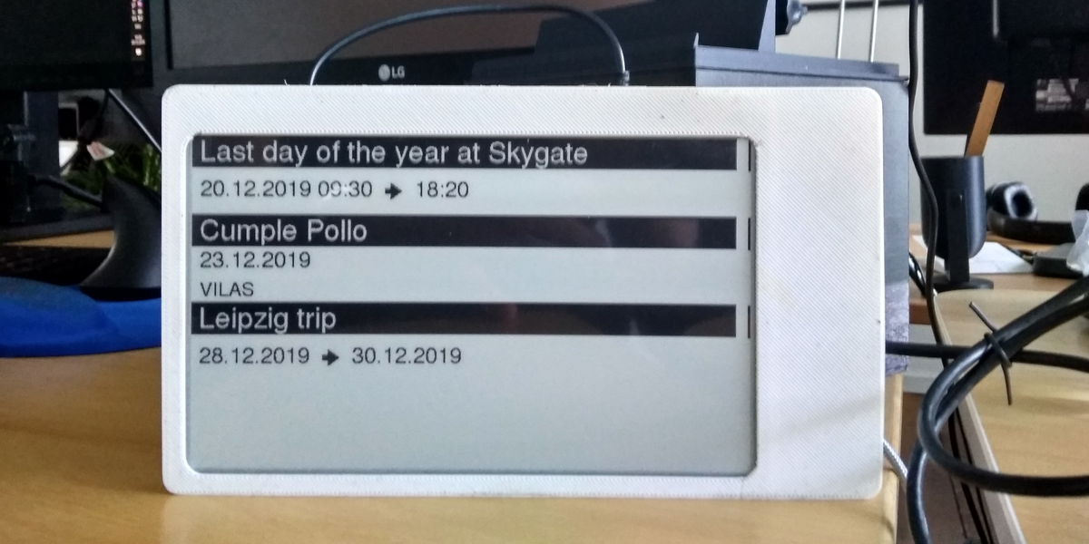E Ink Calendar Paves A Path For All Hackaday