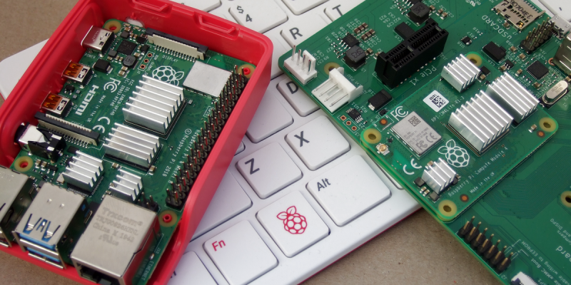 The Raspberry Pi 400 - Teardown and Review