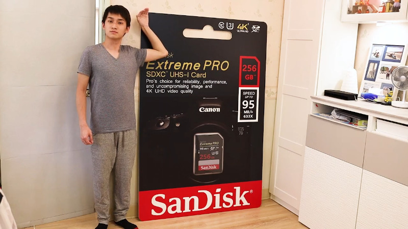 Physically Huge SD Card Technically Has Some Benefits