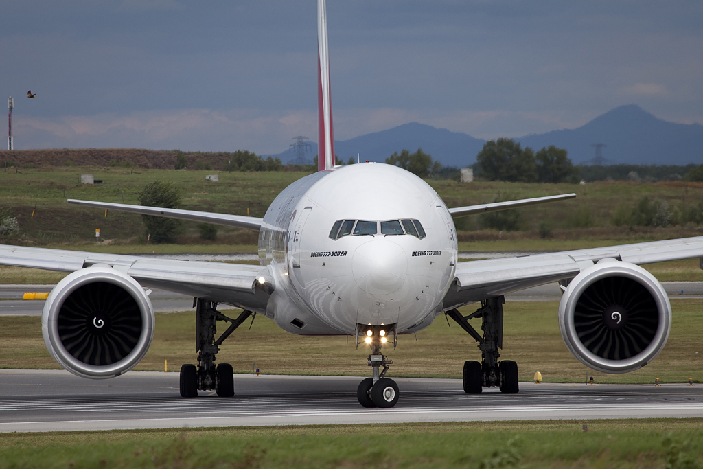 Bad week for Boeing: reports of third engine failure cause emergency landing in Moscow