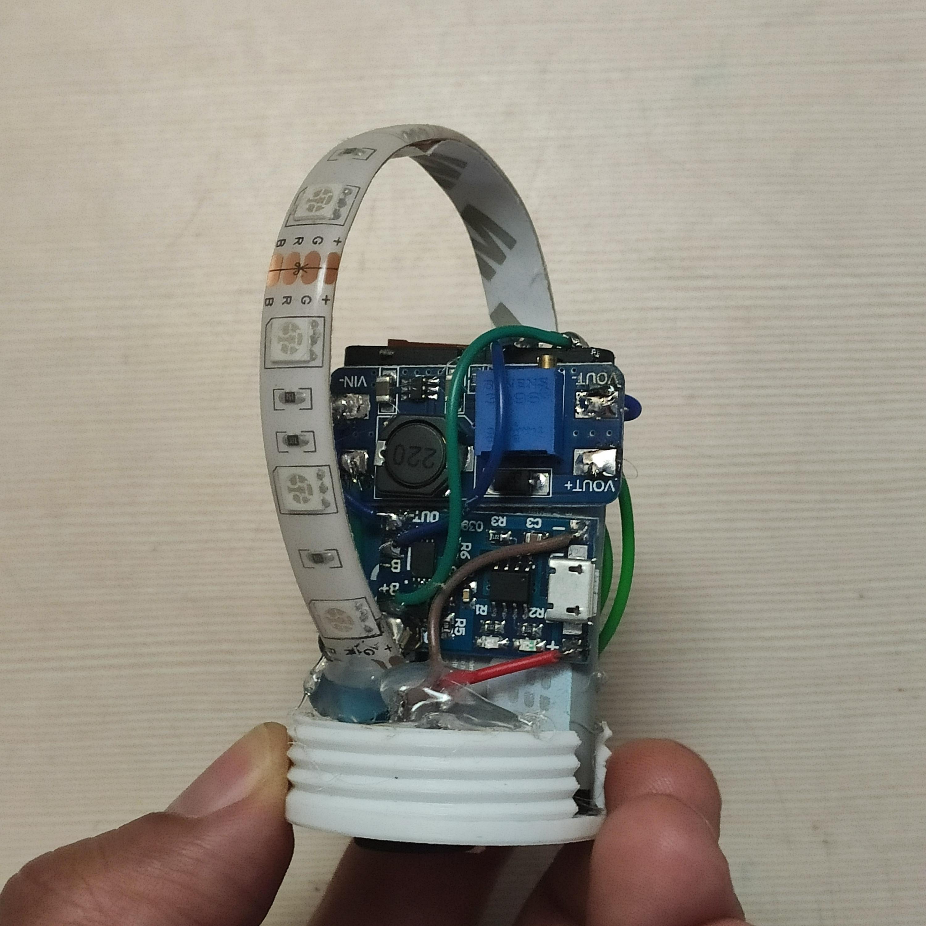 The Bright Side Of The Moon Lamp: It’s Any Colour You Like | Hackaday