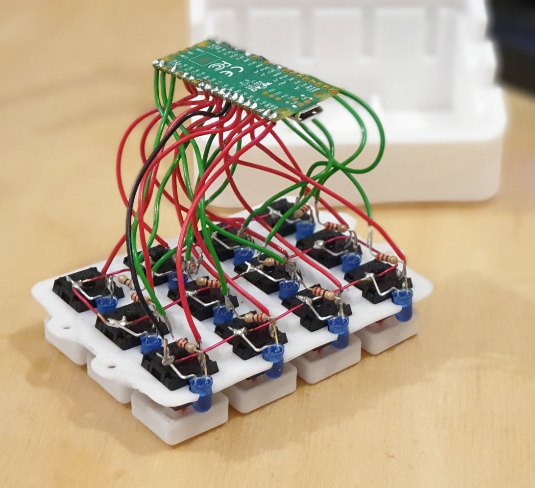 Lighted Raspberry Pico Stream Deck Is Easy As Pi | Hackaday