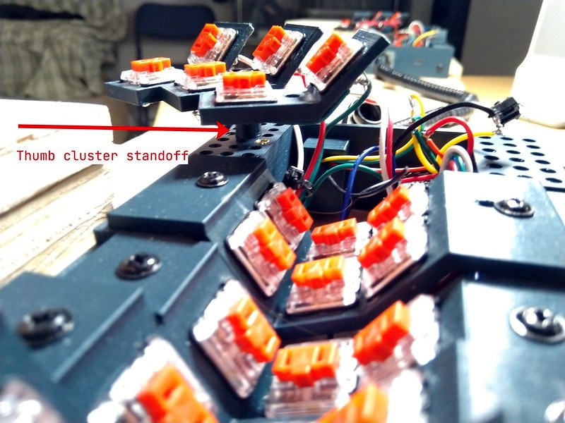 Adjustable Keyboard | Hackaday