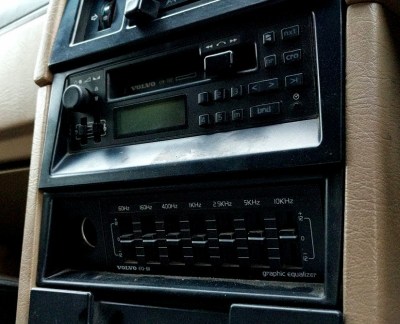 How to Add Bluetooth to an Old Car Radio in Two Easy Steps