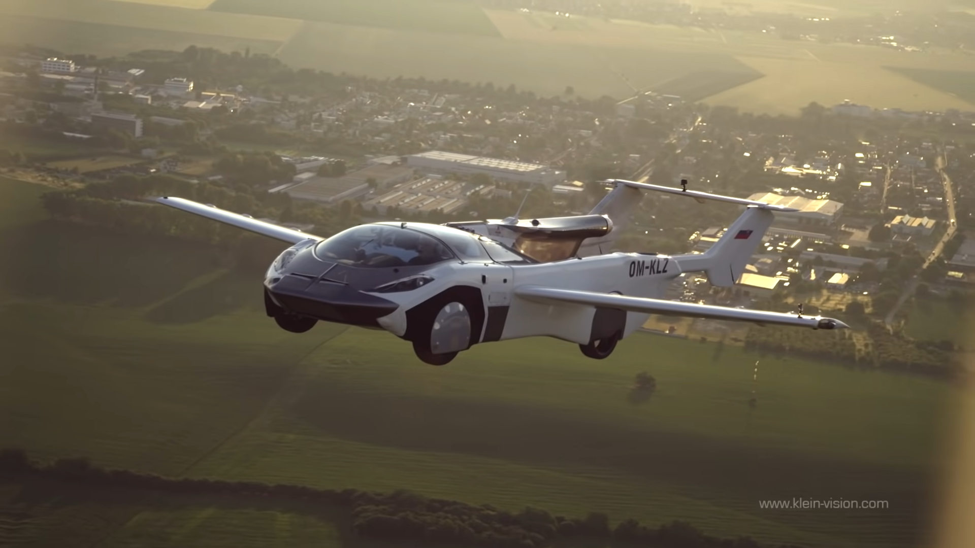 A New Flying Car Illustrates The Same Old Problems