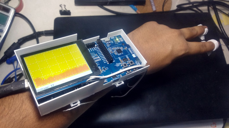 Wearable Scope Lets Your Fingers Do The Probing
