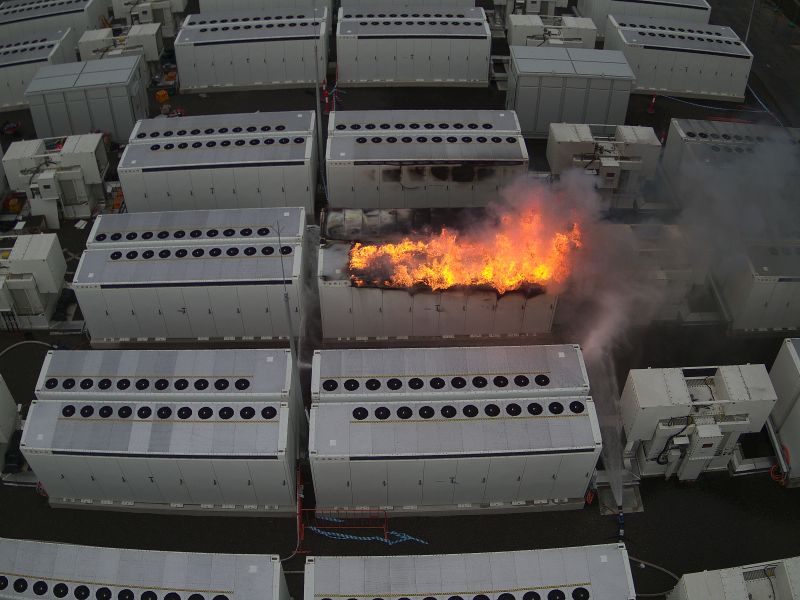 Tesla’s Megapack Battery Burned For Days In Grid Storage Fire Hackaday