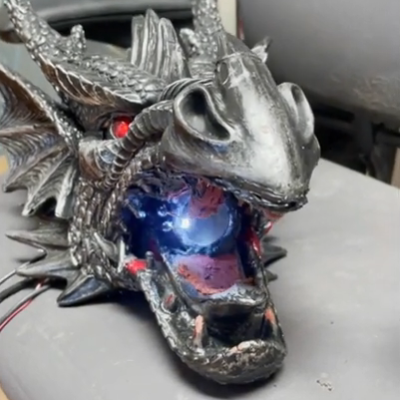 Dragon head with arc ignitor lit