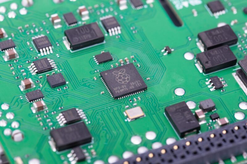 New Part Day: Raspberry Pi LEGO HAT | Hackaday