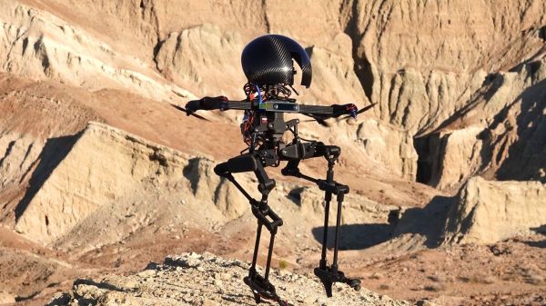 LEONARDO, a hybrid drone and bipedal robot