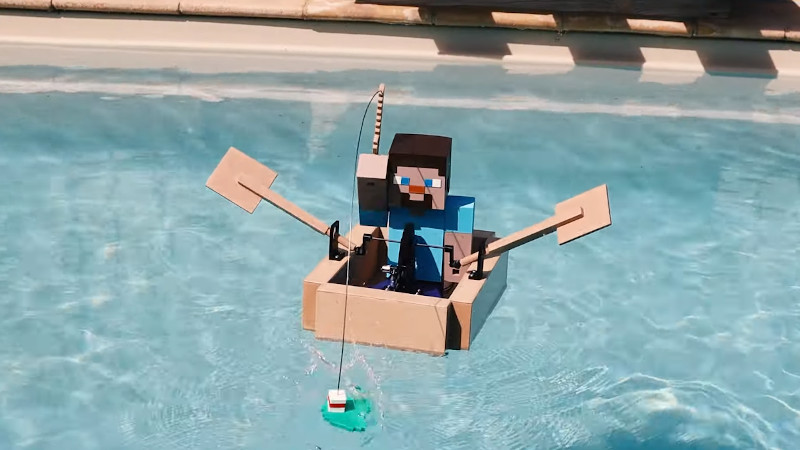 RC Minecraft Boat Patrols The Pool For Treasure