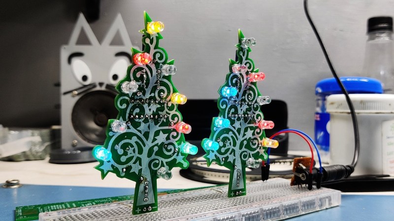 Christmas tree PCB with Blinky Circuit