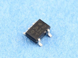 An NJU77001 op amp