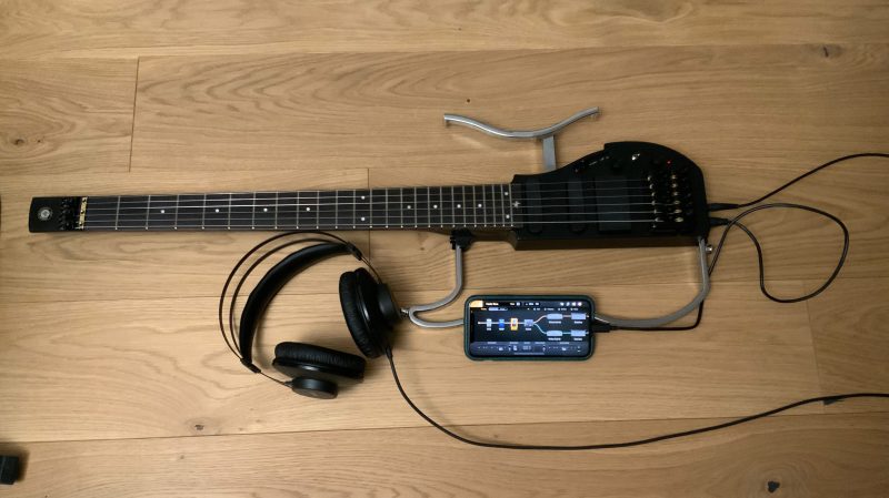 Travel Guitar Hacked With Digital FX Setup