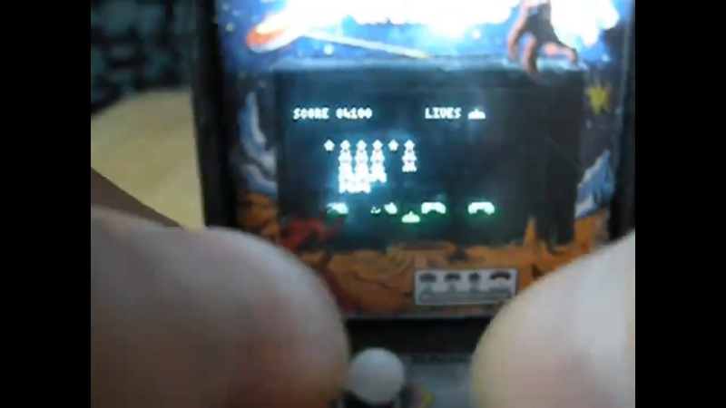 Arduino and an OLED Make This Space Invaders Cabinet Tiny