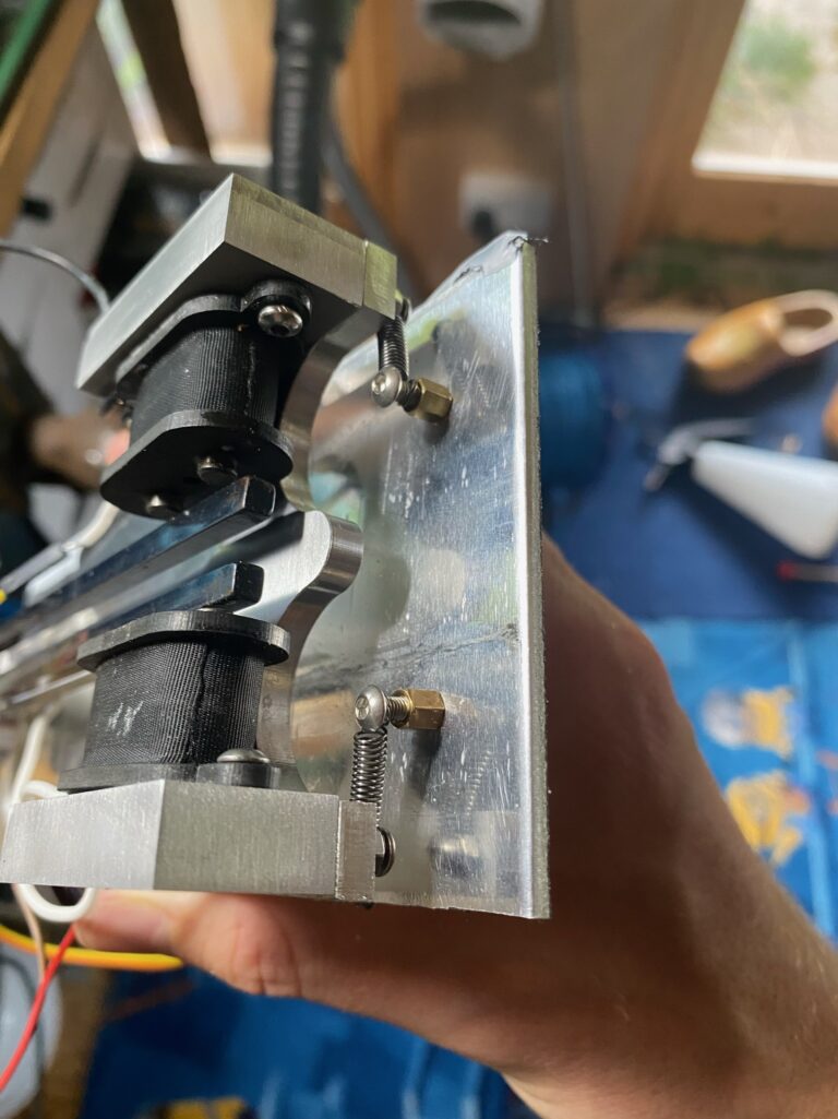 A Tuning Fork Clock, With Discrete Logic Hackaday