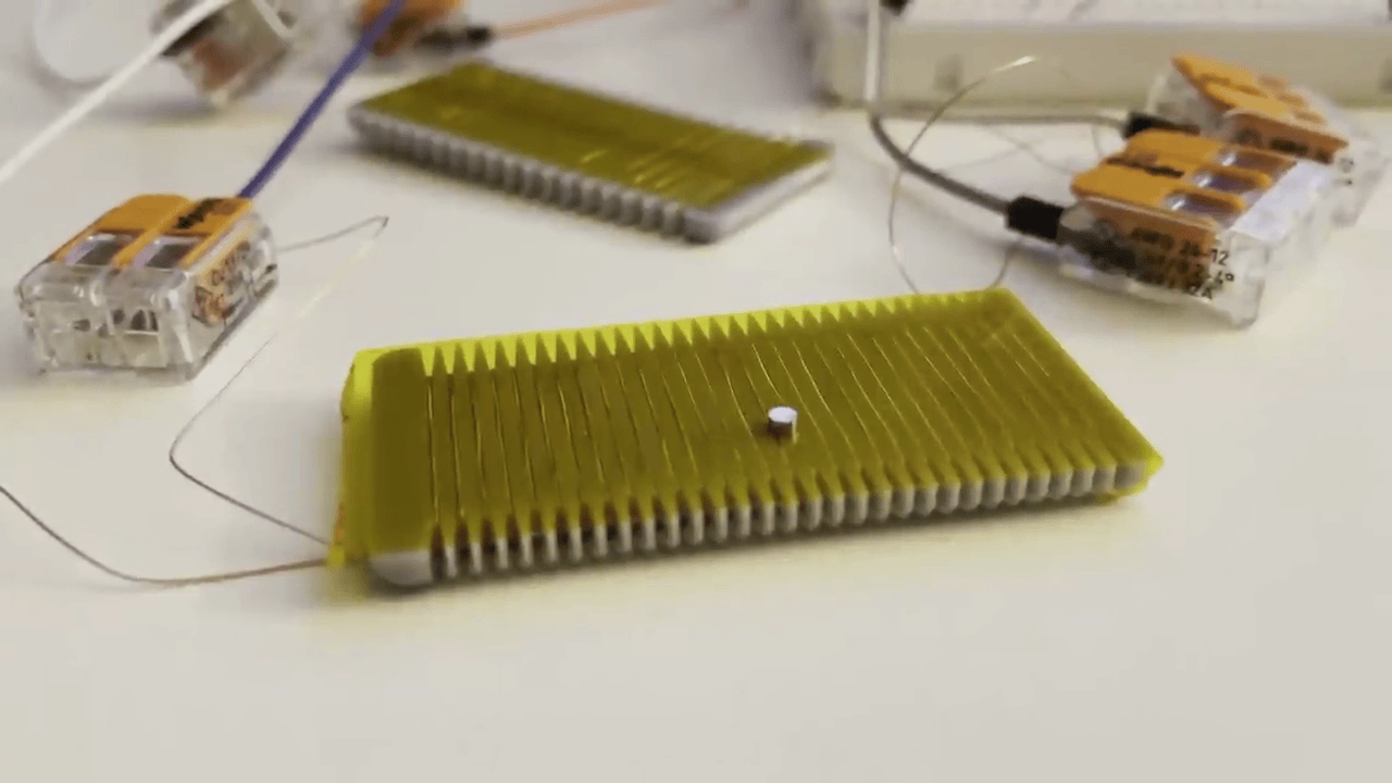 PCB Stepper Motor Micro Robots | Hackaday