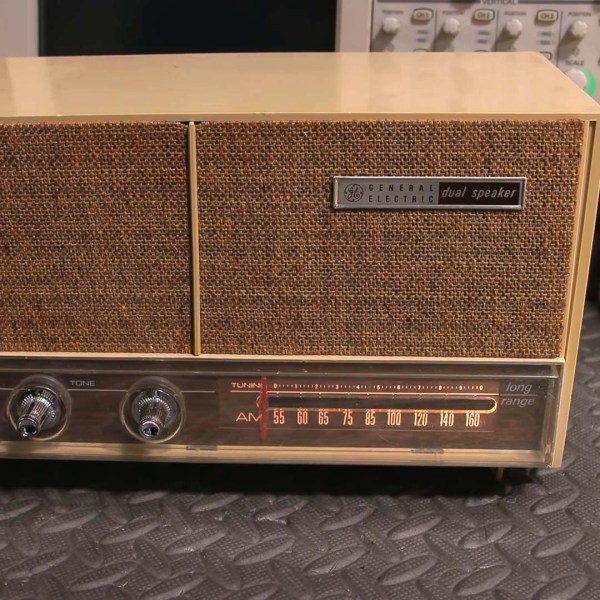 Old 1960 Ford/Bendix vacuum tube automotive radio, vintage hotrod