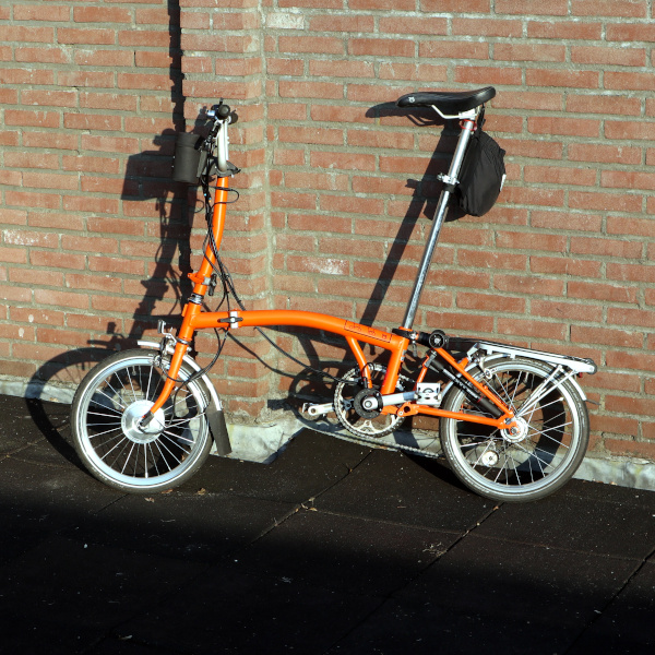 Brompton electric best sale bike second hand