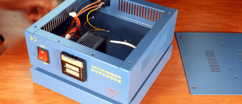 Internal Heating Element Makes These PCBs Self-Soldering