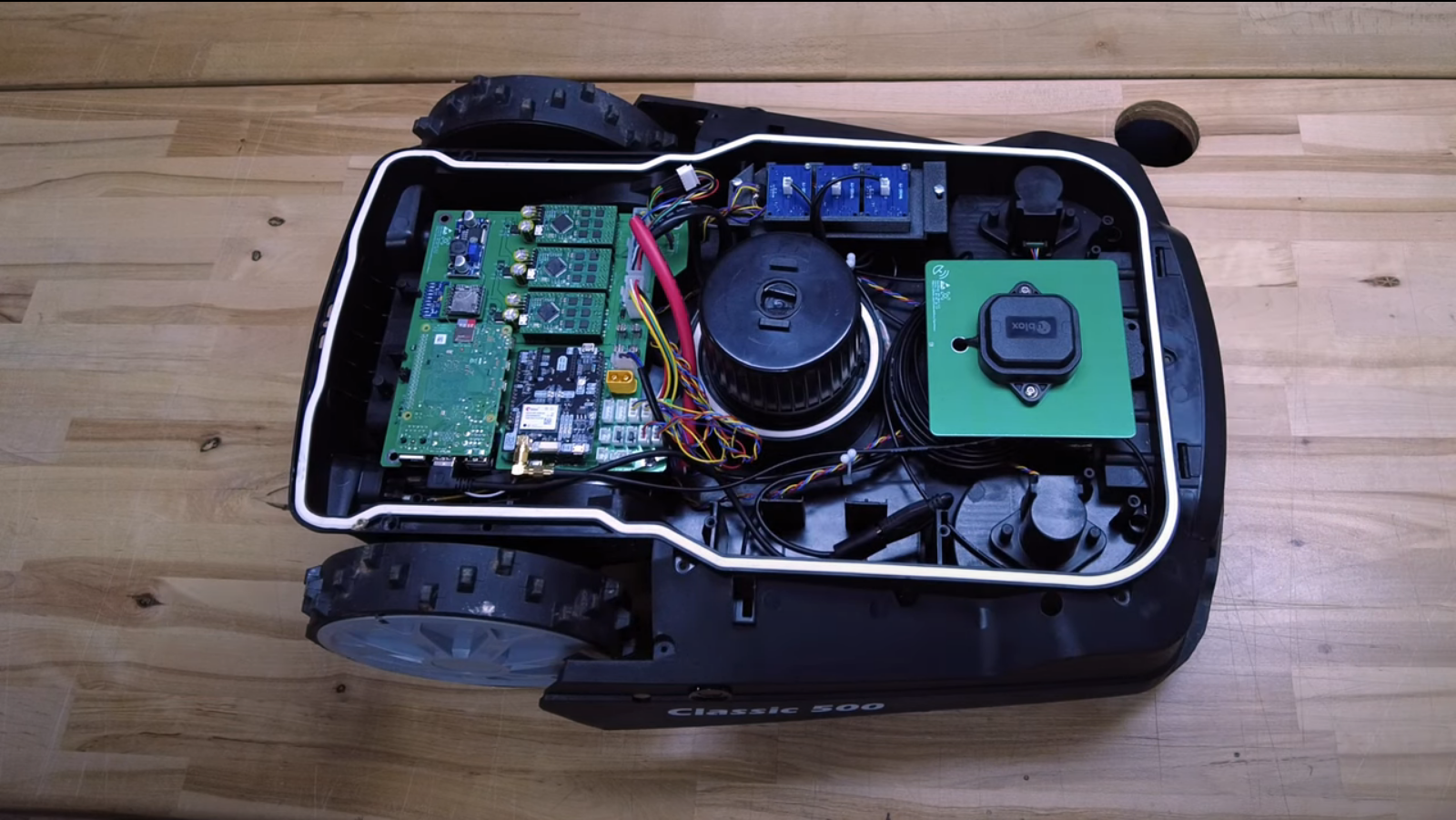 Oprigtighed Elevator Vælge OpenMower: Open Source Robotic Lawn Mower With RTK GPS | Hackaday
