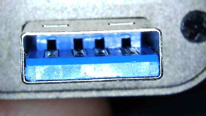 Is Your Device Actually USB 3.0, Or Is The Connector Just Blue?