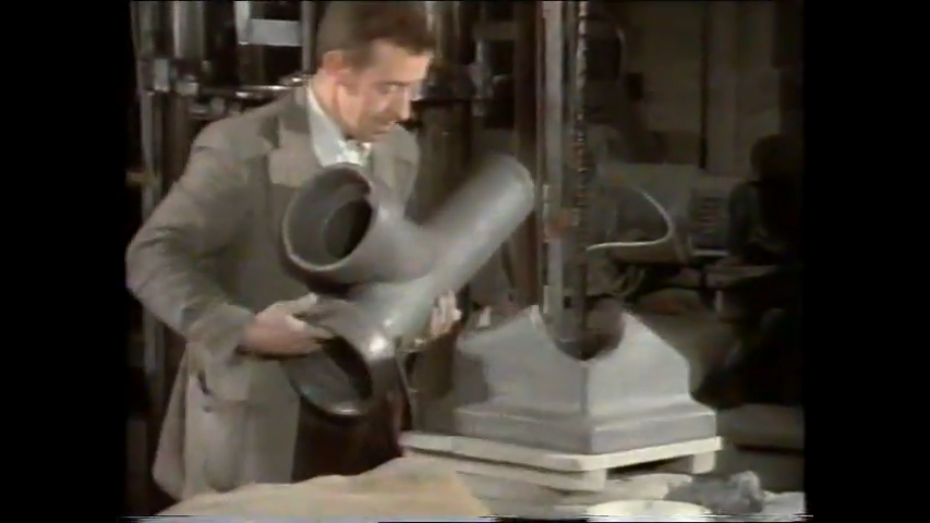 Retrotechtacular: Clay Pipe The Hard Way